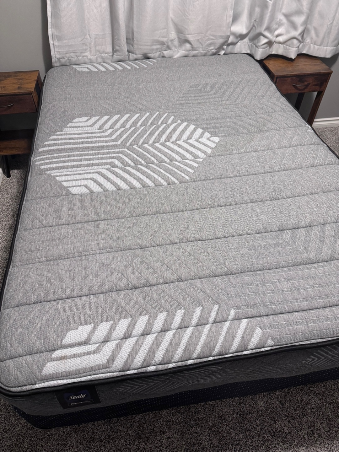 Sealy Posturepedic double Mattress and Boxspring Set - photo 4