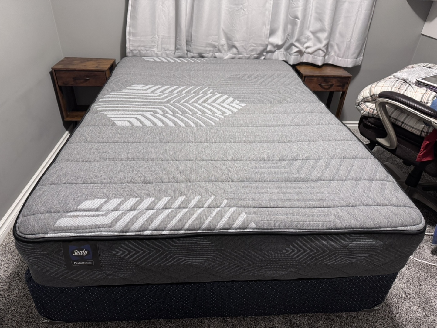 Sealy Posturepedic double Mattress and Boxspring Set