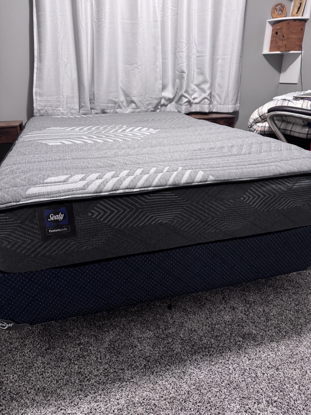 Sealy Posturepedic double Mattress and Boxspring Set - photo 2