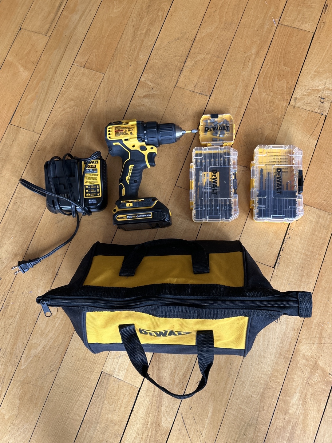 Dewalt 20V Max Drill Kit
