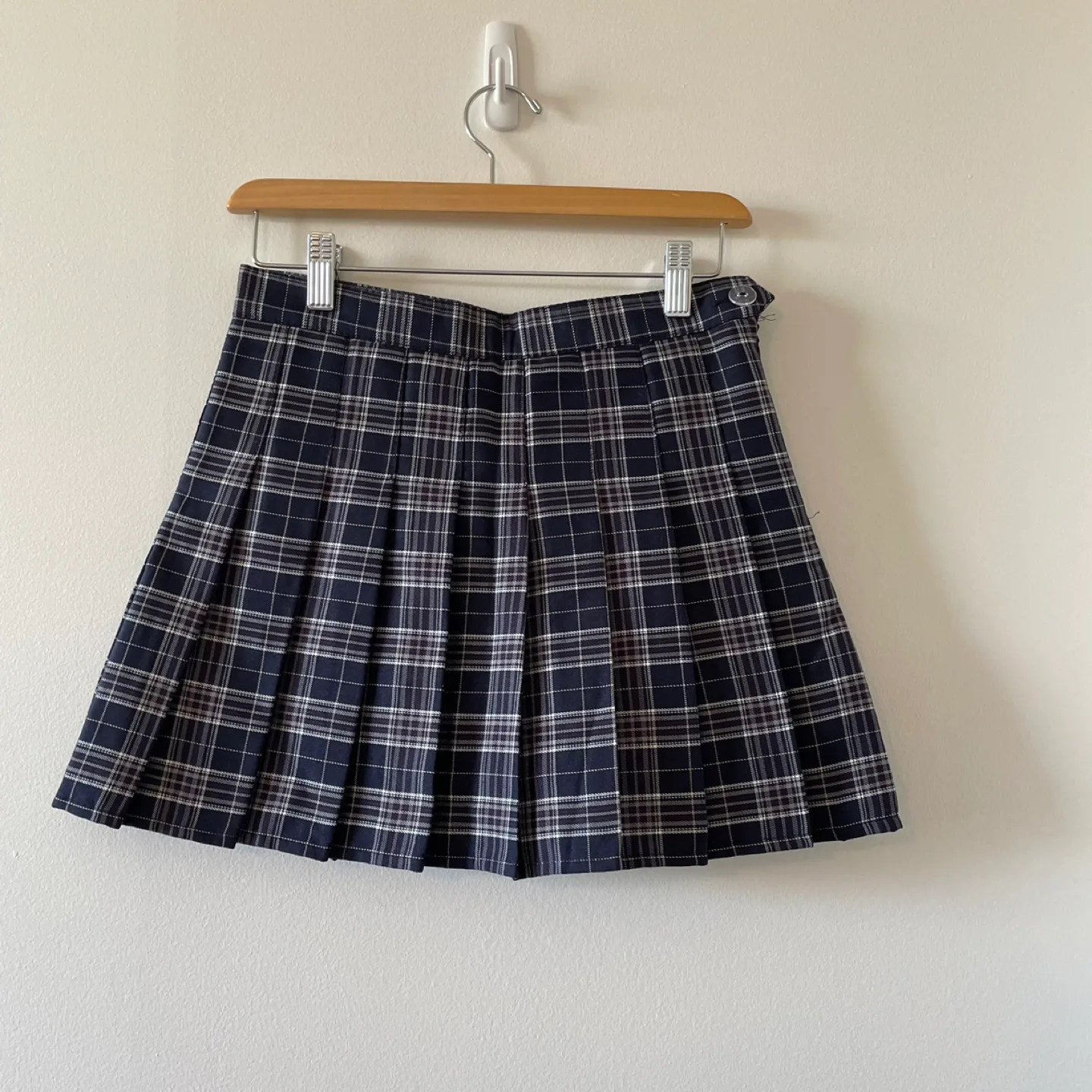 Pleated Plaid Mini Skirt Size Small image indicator(4)