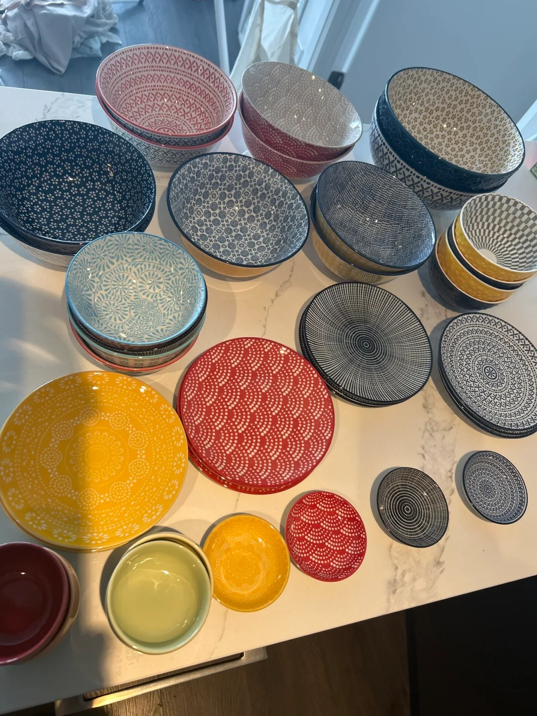 Beautiful Set of  Dinnerware and Bowls thumbnail