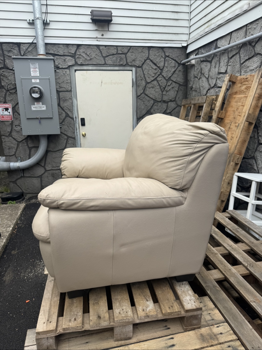 Beige Leather Armchair - photo 2