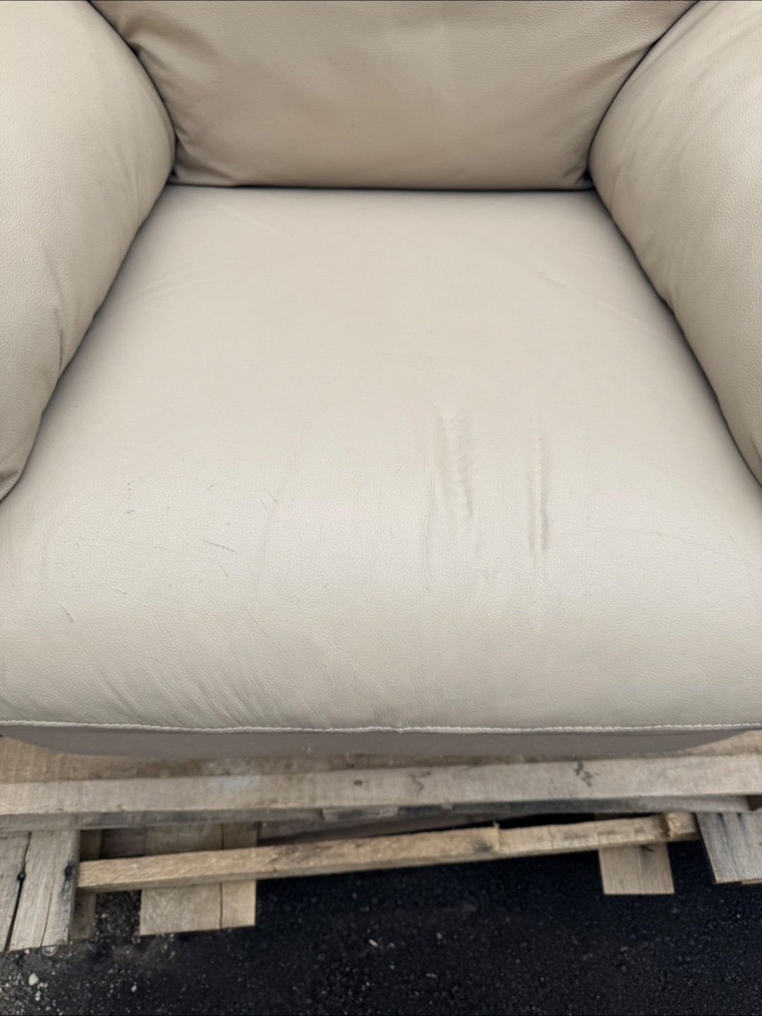 Beige Leather Armchair - photo 5