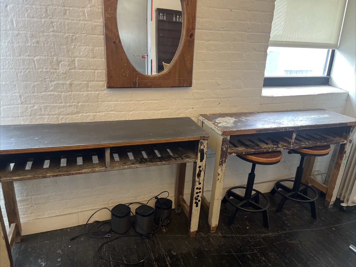 Vintage style school desks. (2)
