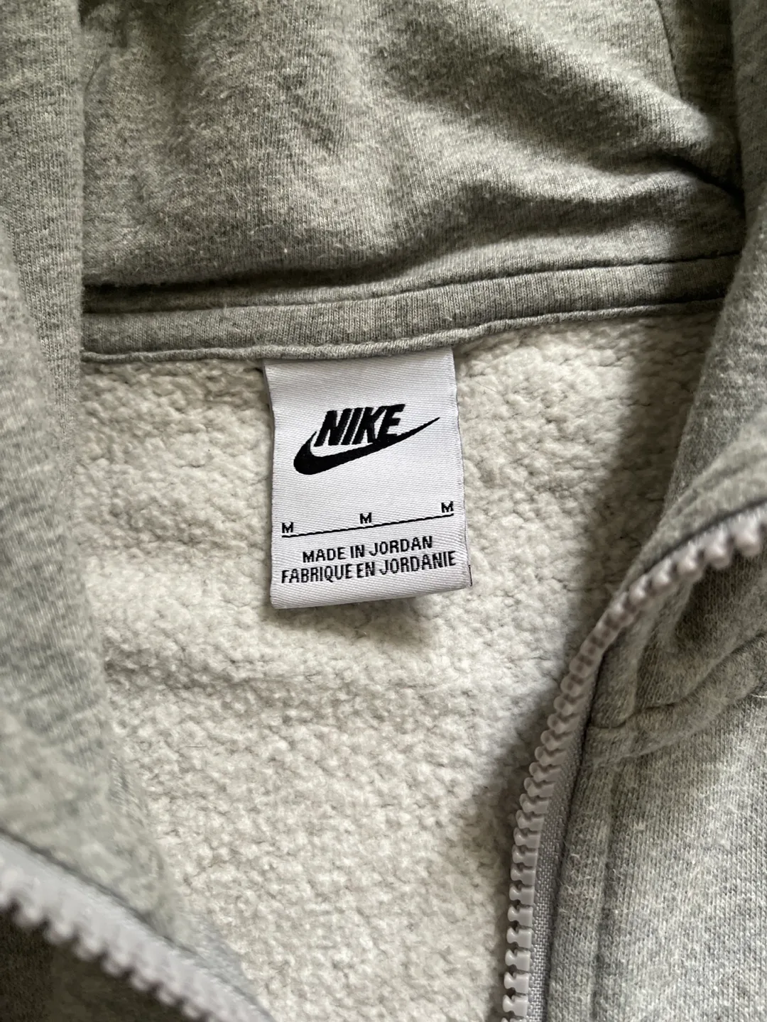 Nike Men's Grey Zip-Up Hoodie Size Medium image indicator(2)