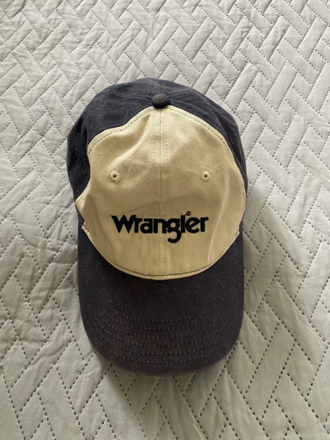 Cotton baseball hat thumbnail