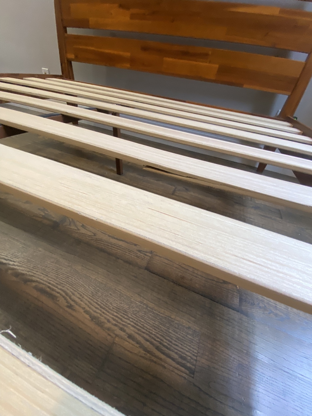 Queen Size Wooden Bed Frame - Pick up today! 05/31 - photo 3