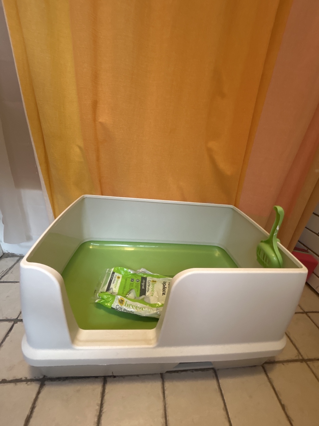 Covered Cat Litter Box with Scoop - photo 3
