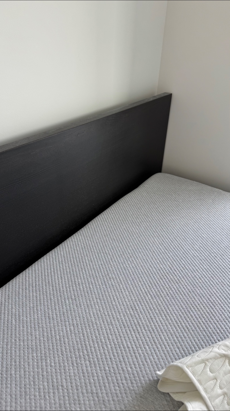 Queen-size bed memory frame with mattress - photo 4