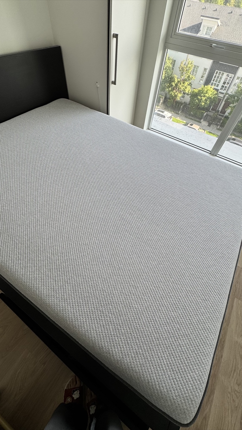 Queen-size bed memory frame with mattress - photo 2