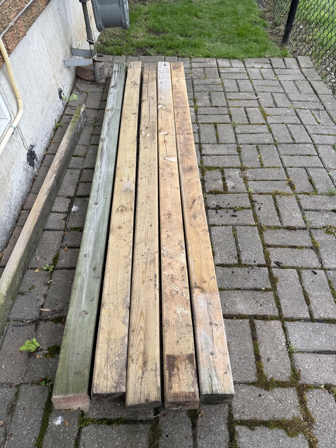 Five 4x4 used posts