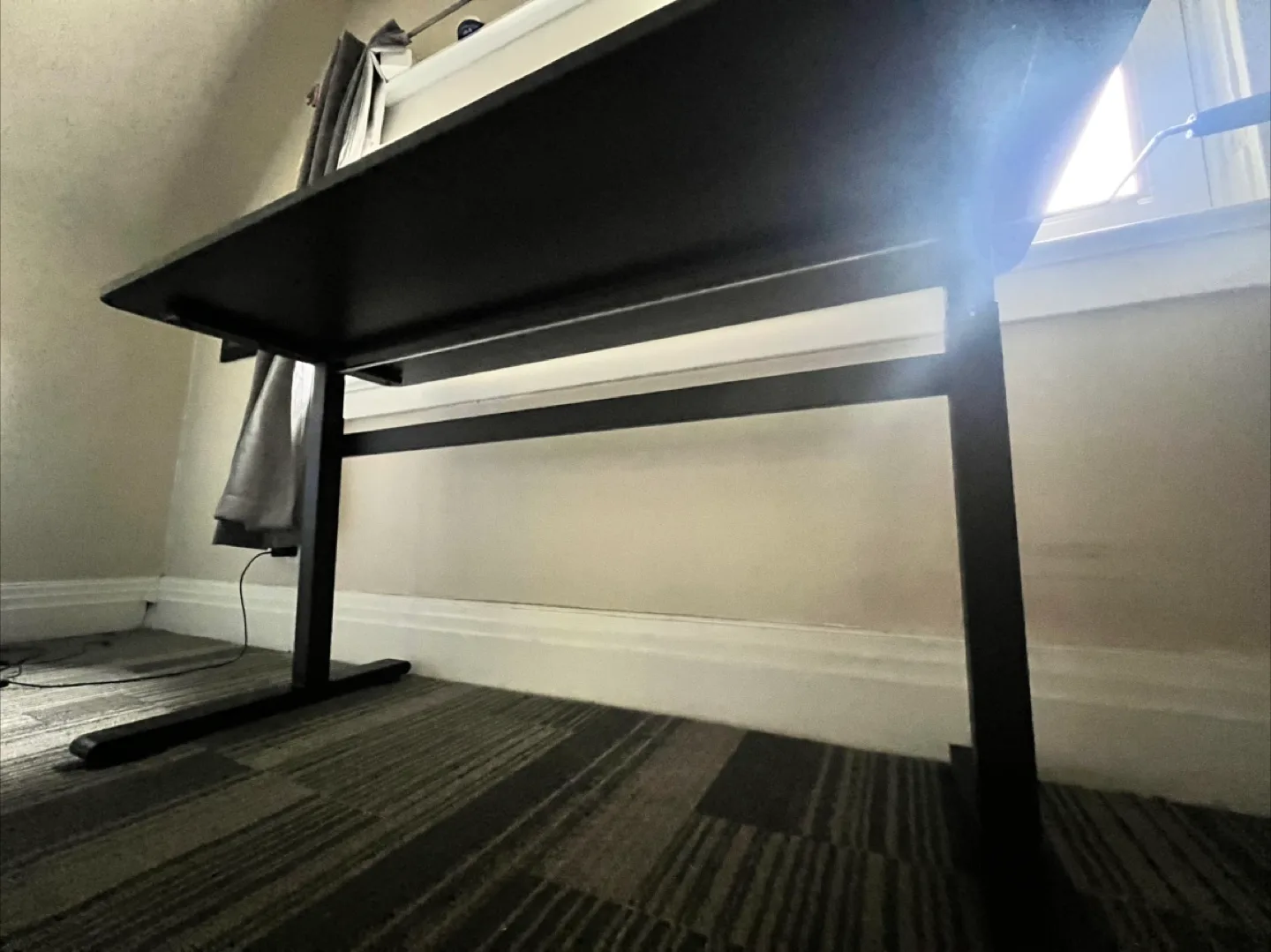 Black Ergonomic Adjustable Standing Desk image indicator(4)