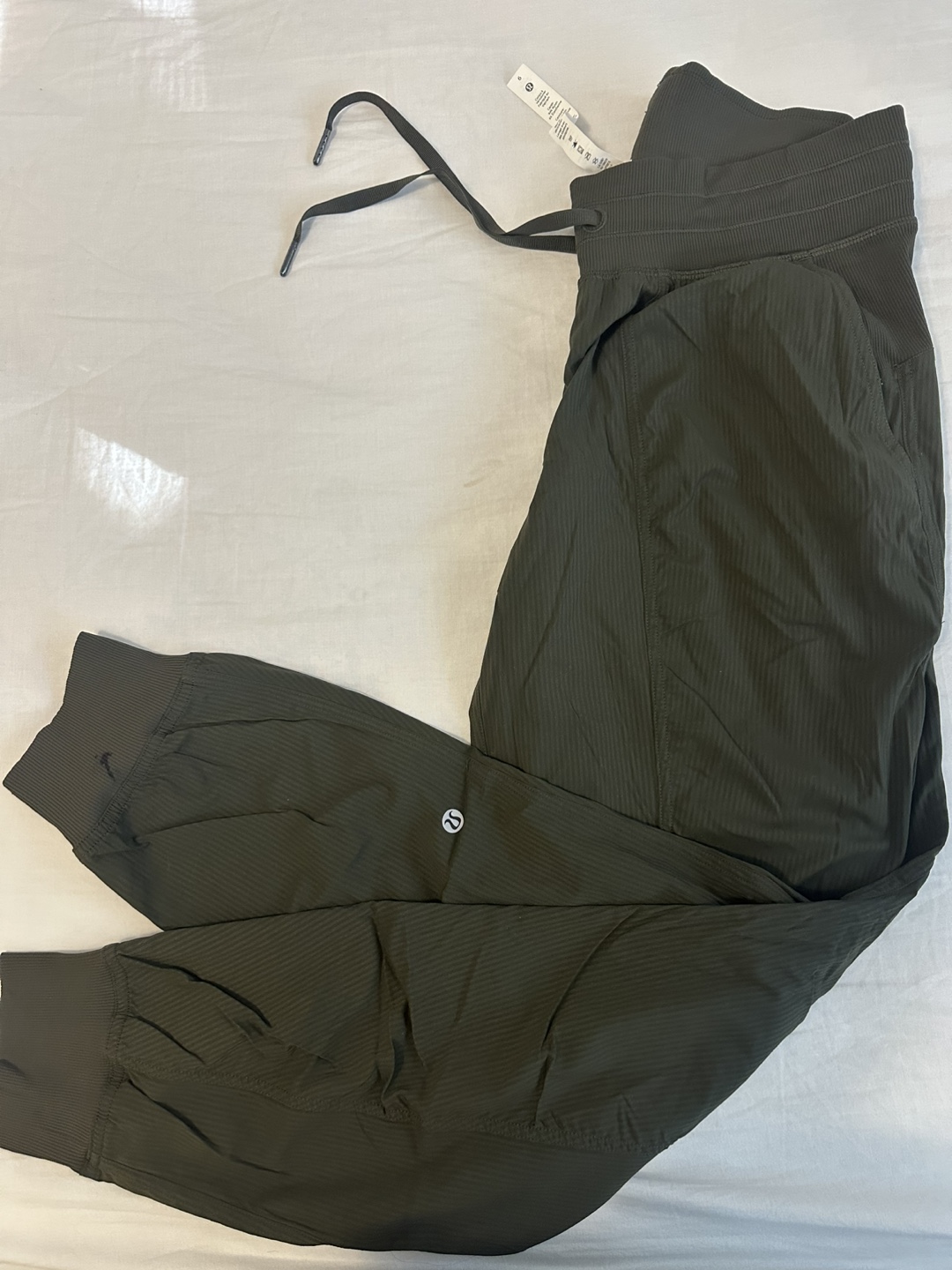 Lululemon Dance Studio pants - Size 6 - Dark Olive