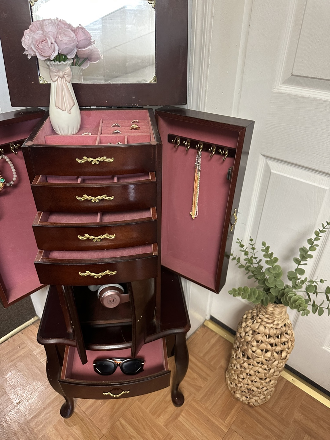 Vintage jewelry cabinet with mirror!