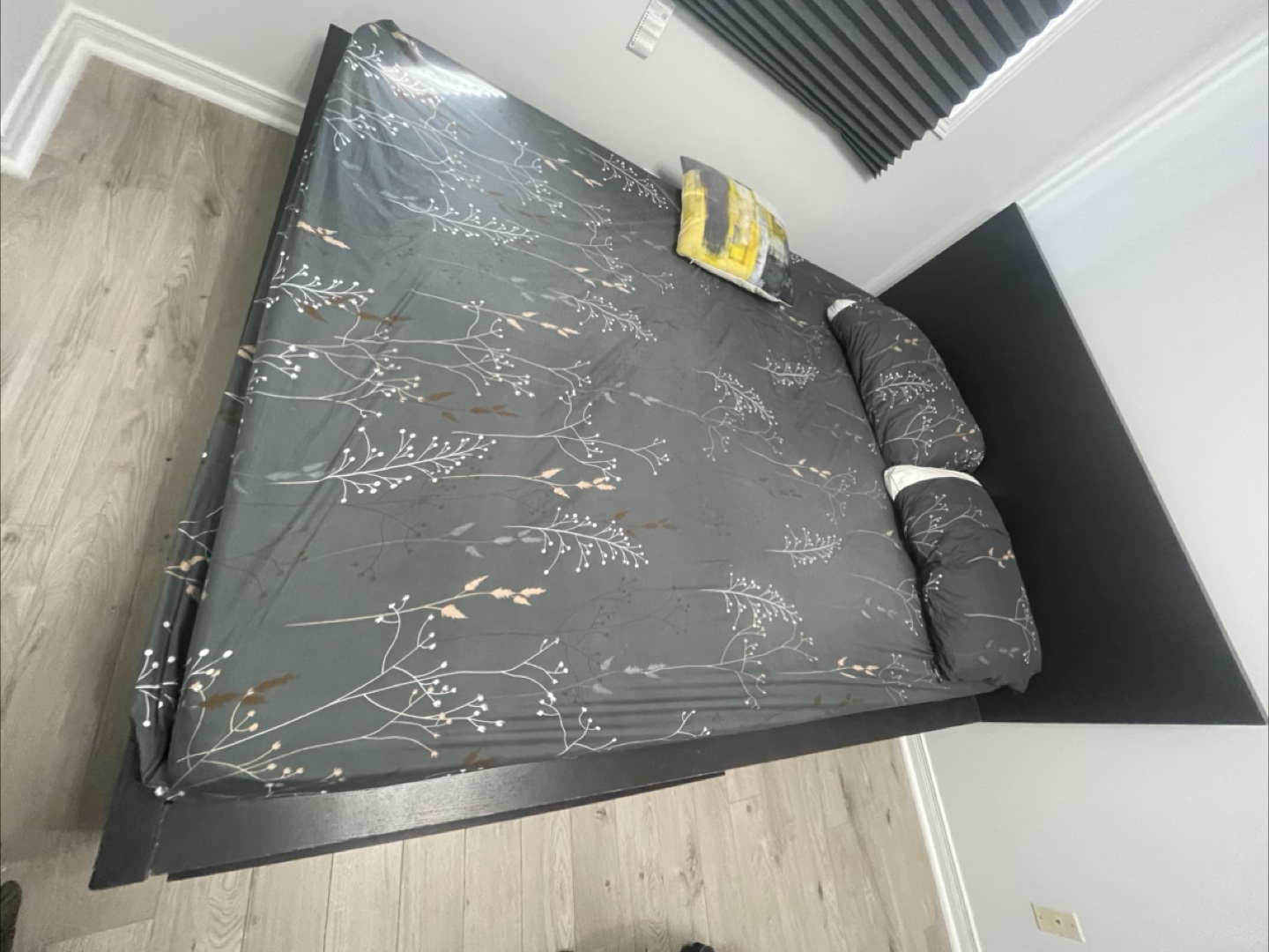 Queen Size Platform Bed Frame with Storage - photo 3