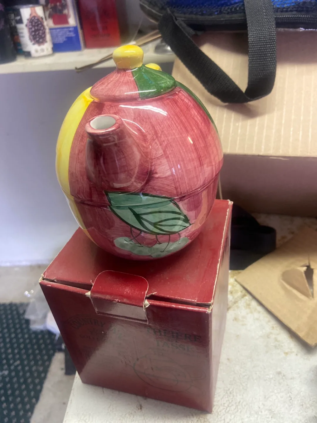 Country Inn Collection Teapot and Cup Set image indicator(2)