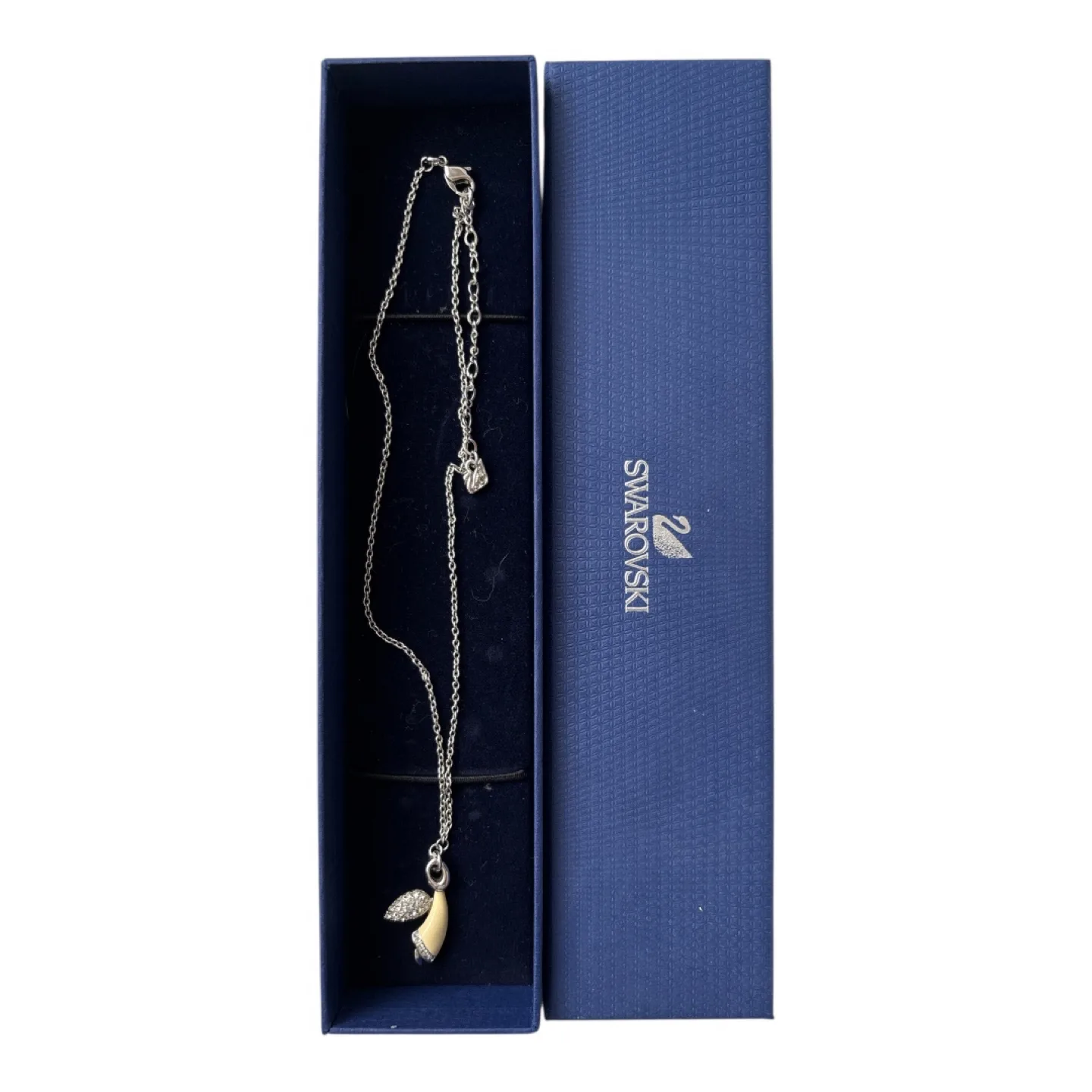 Swarovski Lovely Angle Pendant Necklace image indicator(3)