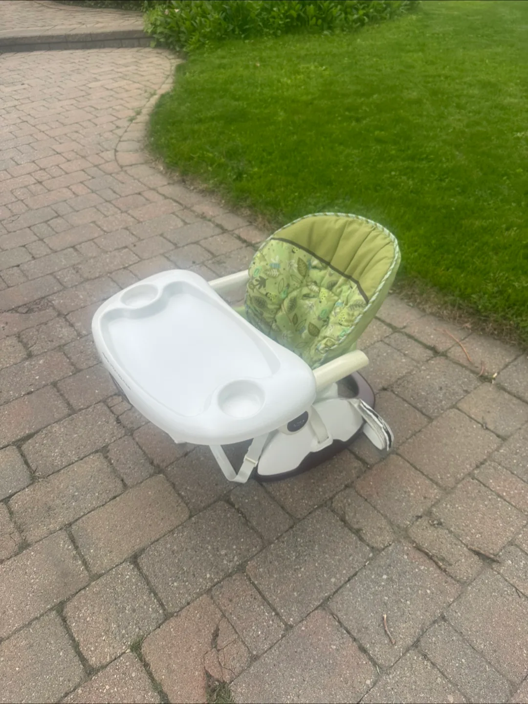 Infant chair thumbnail