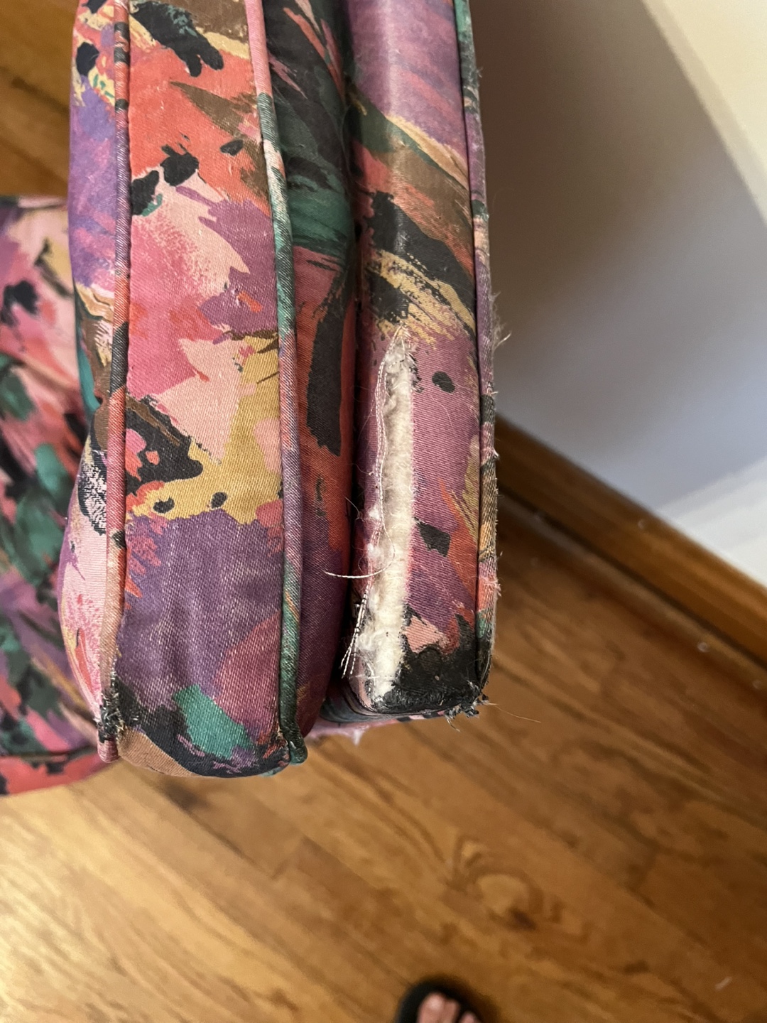2 Vintage Upholstered Chairs - photo 4