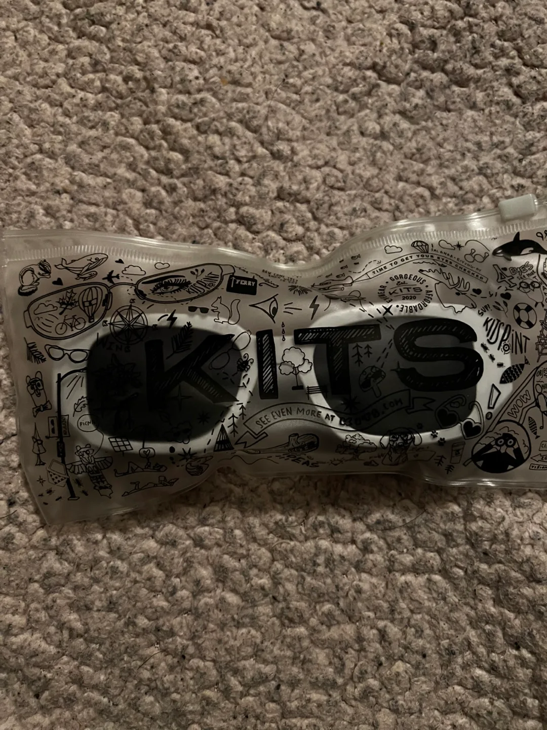 KITS Complimentary White Sunglasses #freecycle thumbnail