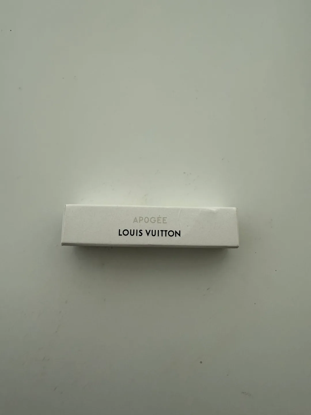 Louis Vuitton apogee perfume sample thumbnail