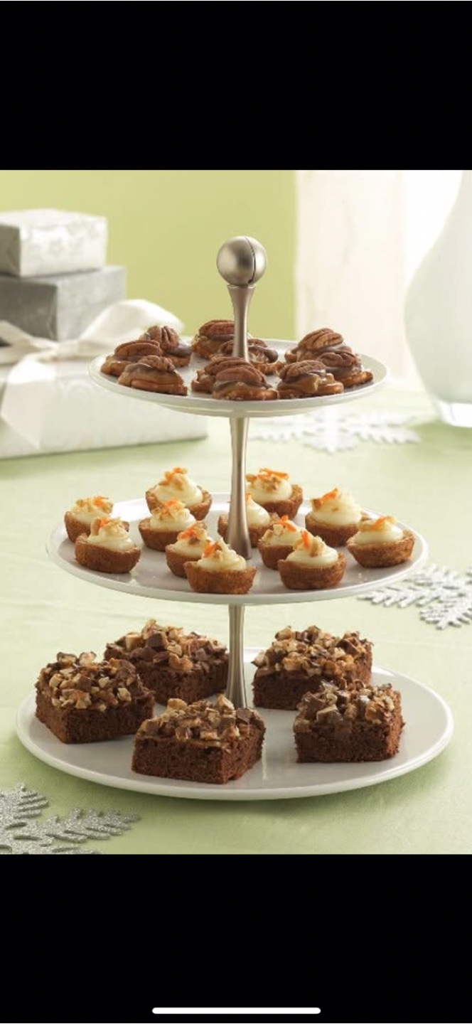 New In Box Pampered Chef Adjustable 3-Tier Serving Stand - photo 4