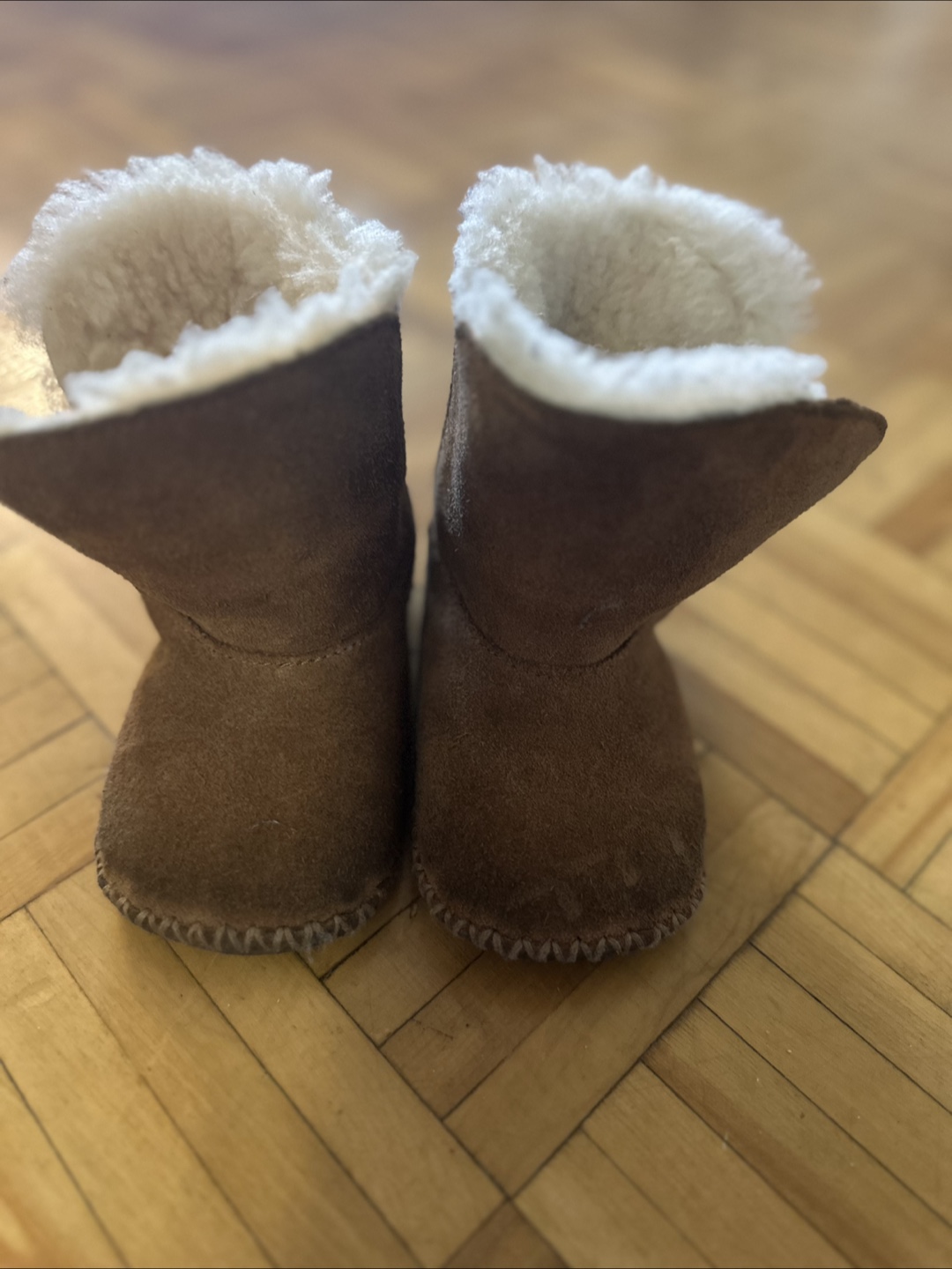 UGG Baby Boots Size 4/5 - photo 2