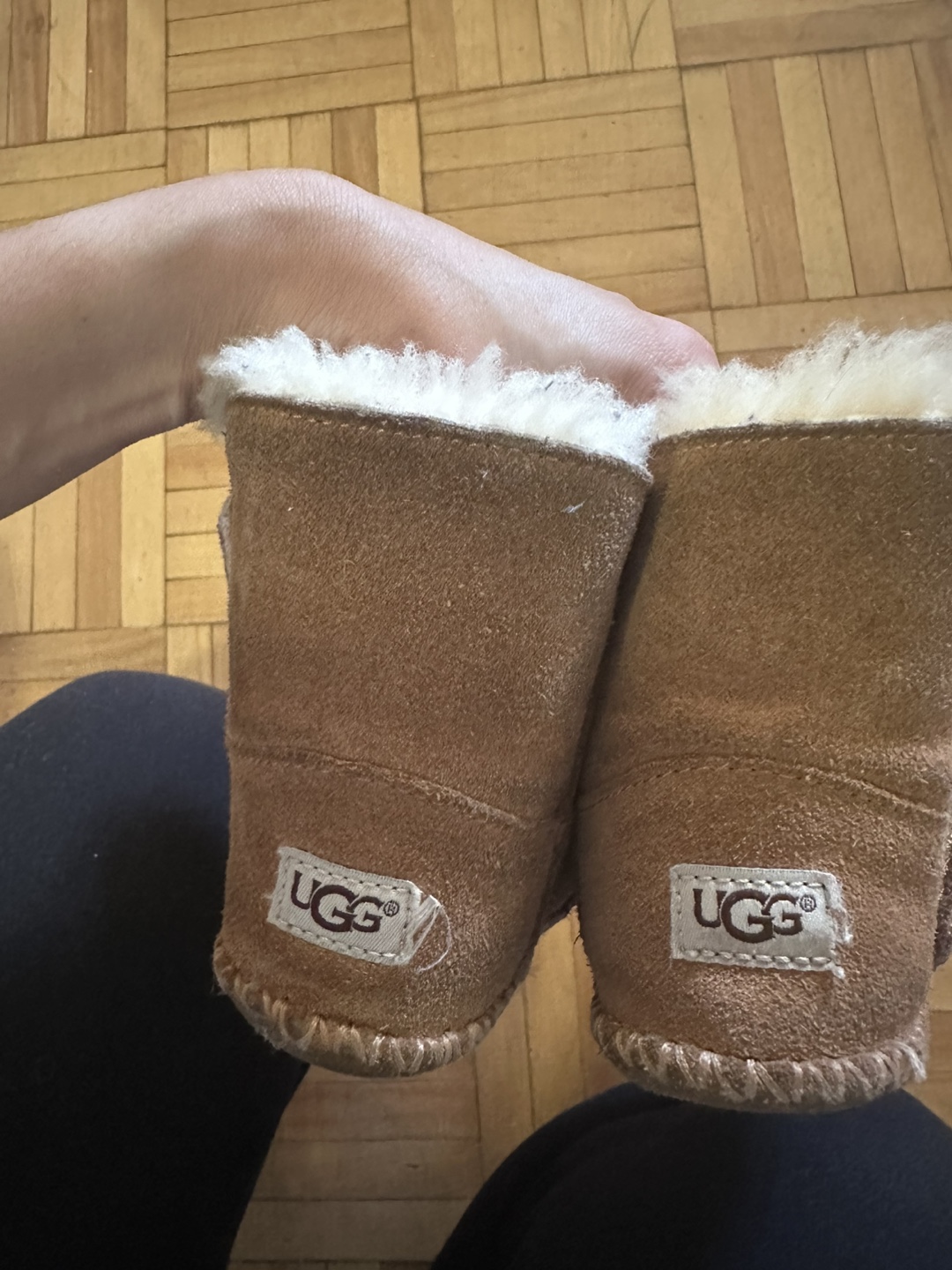 UGG Baby Boots Size 4/5 - photo 3