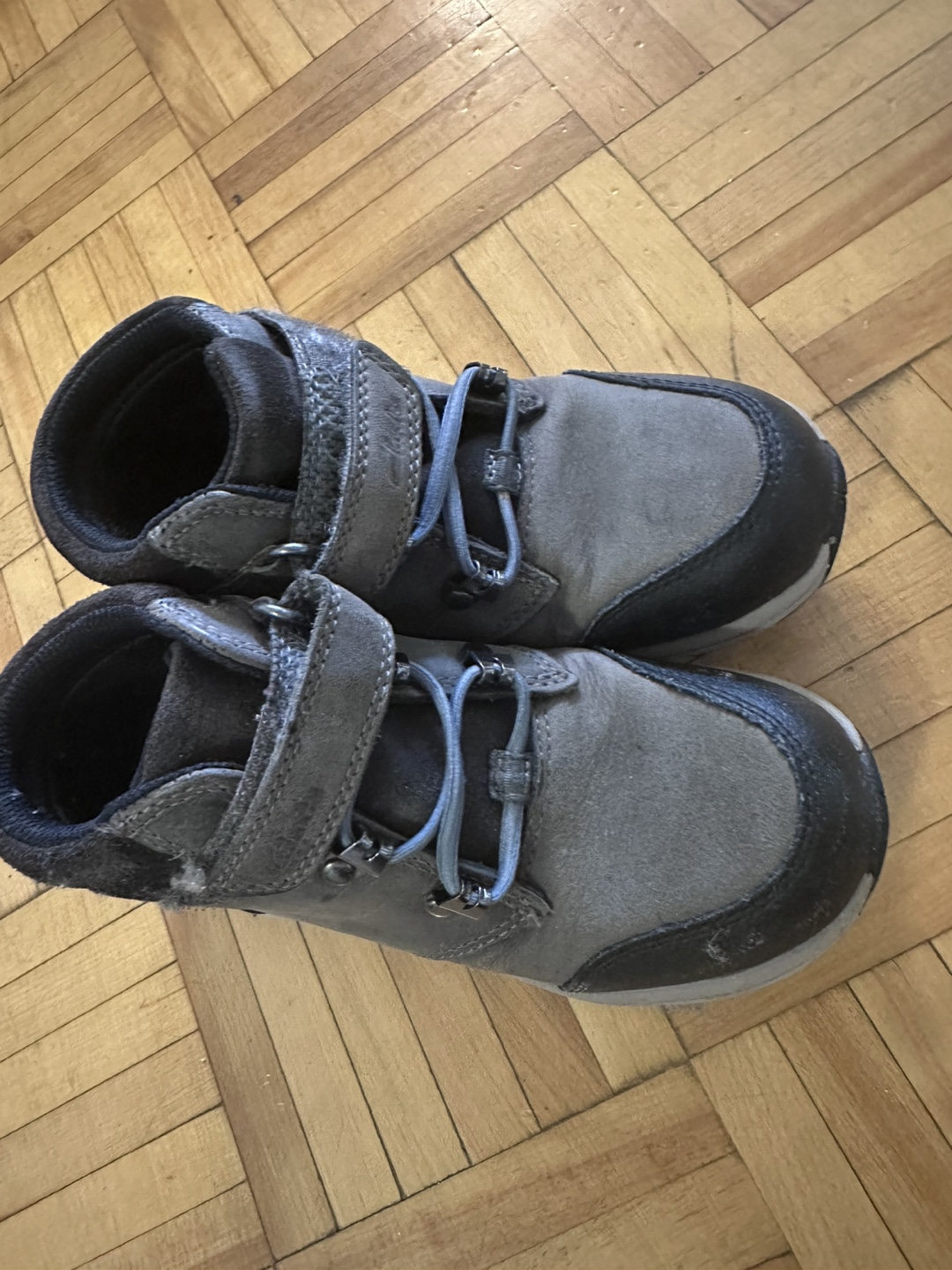 Clarks Active Air Kids Boots Size 6