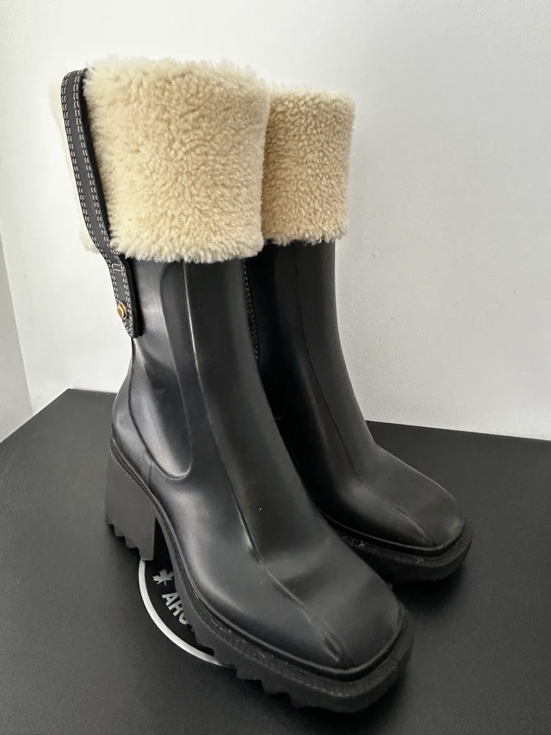 Chloé Betty Boots Size 6 image indicator(7)