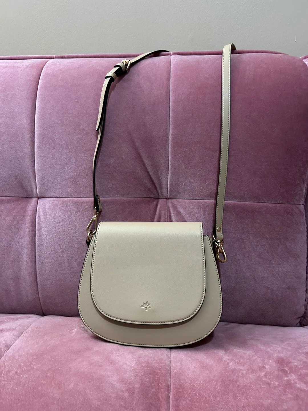 Crossbody bag - brand new (Monsac) thumbnail