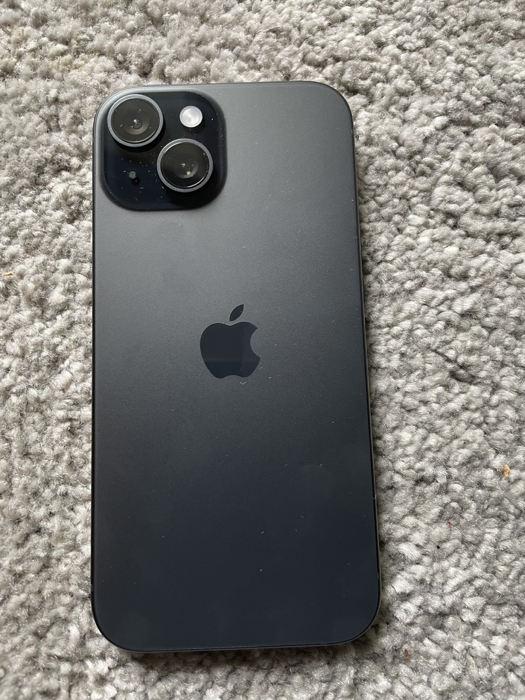 iPhone 15 126 GB - photo 2
