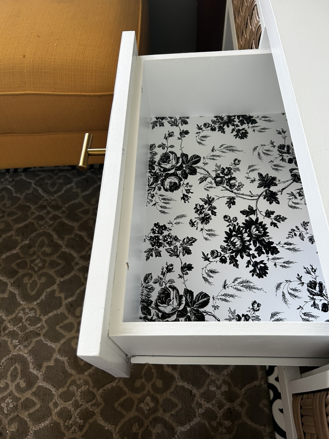 Entryway/Console Table/TV Stand - photo 5