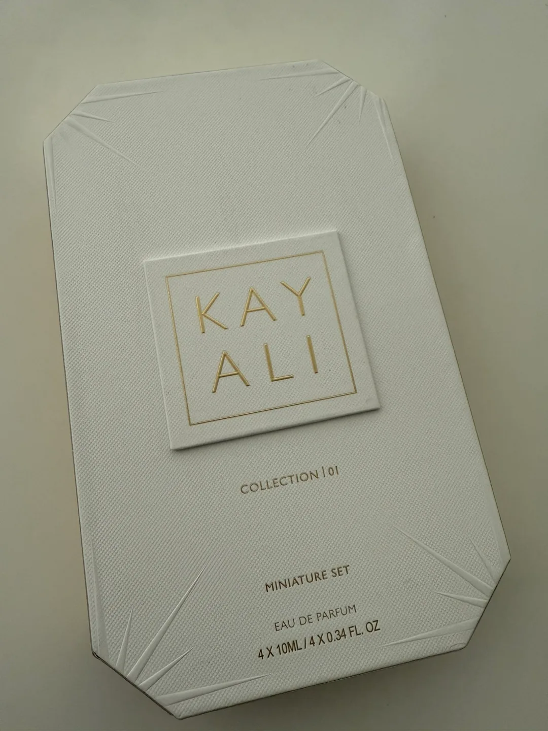 Kayali Miniature Perfume Set image indicator(2)