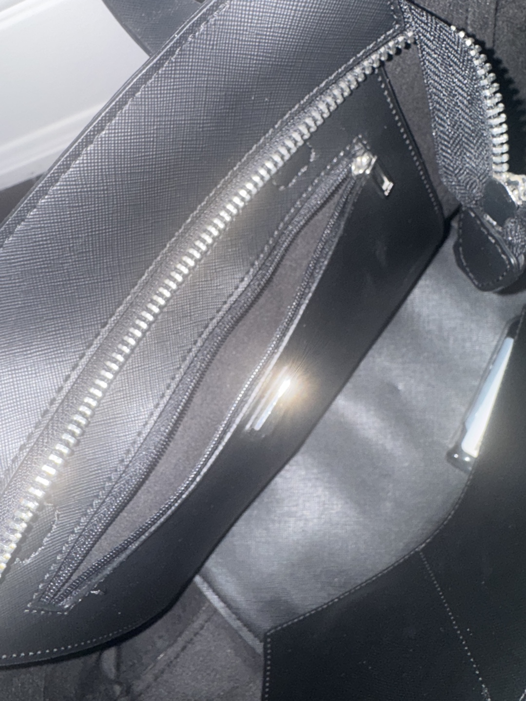 Guess Black Tote Bag - photo 4