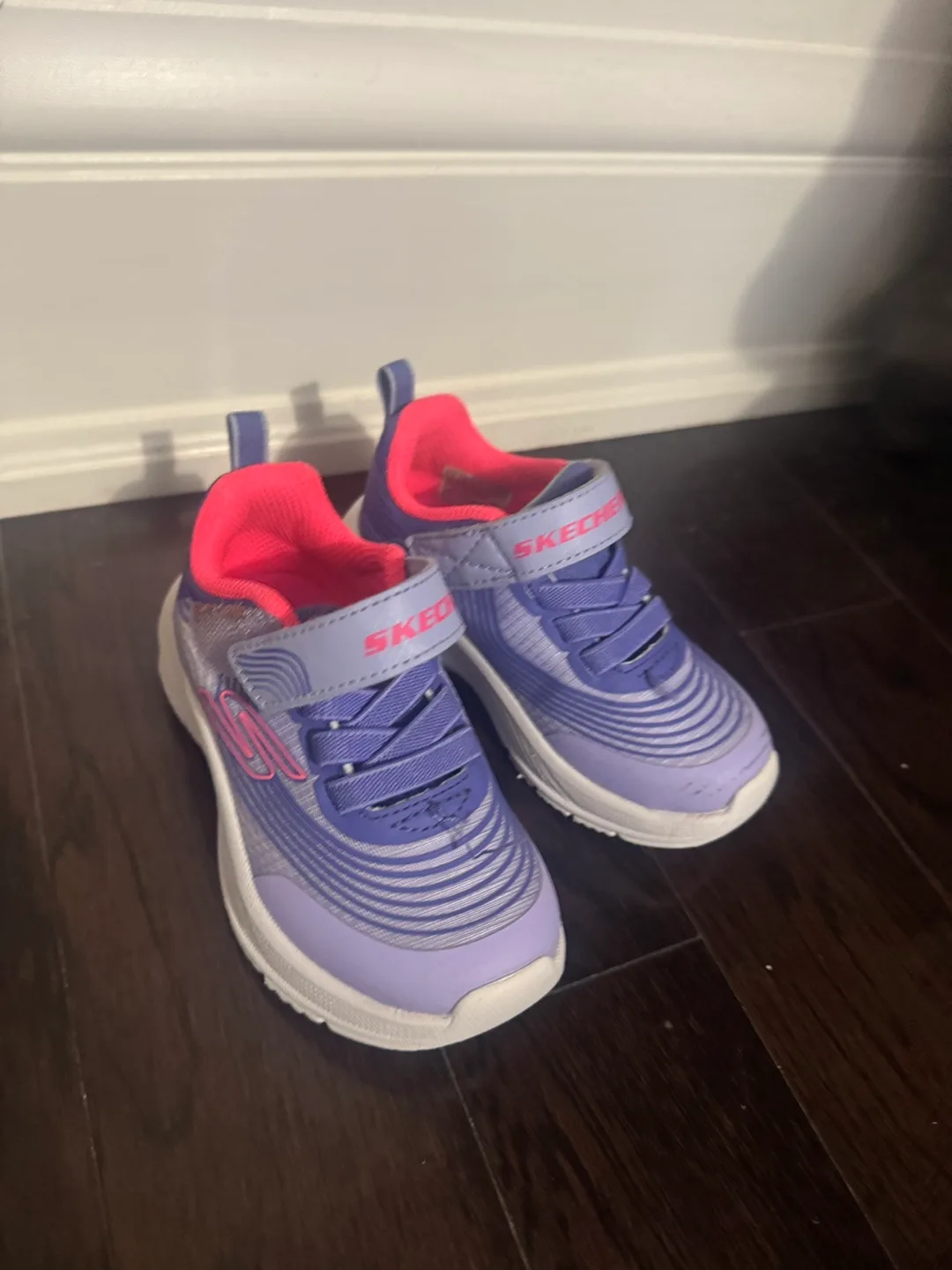 Skechers Girls' Sneakers Size 7 thumbnail