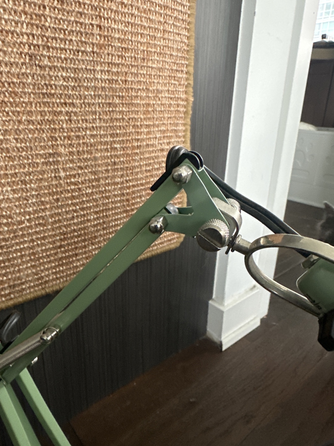Vintage-Style Green Desk Lamp - photo 4