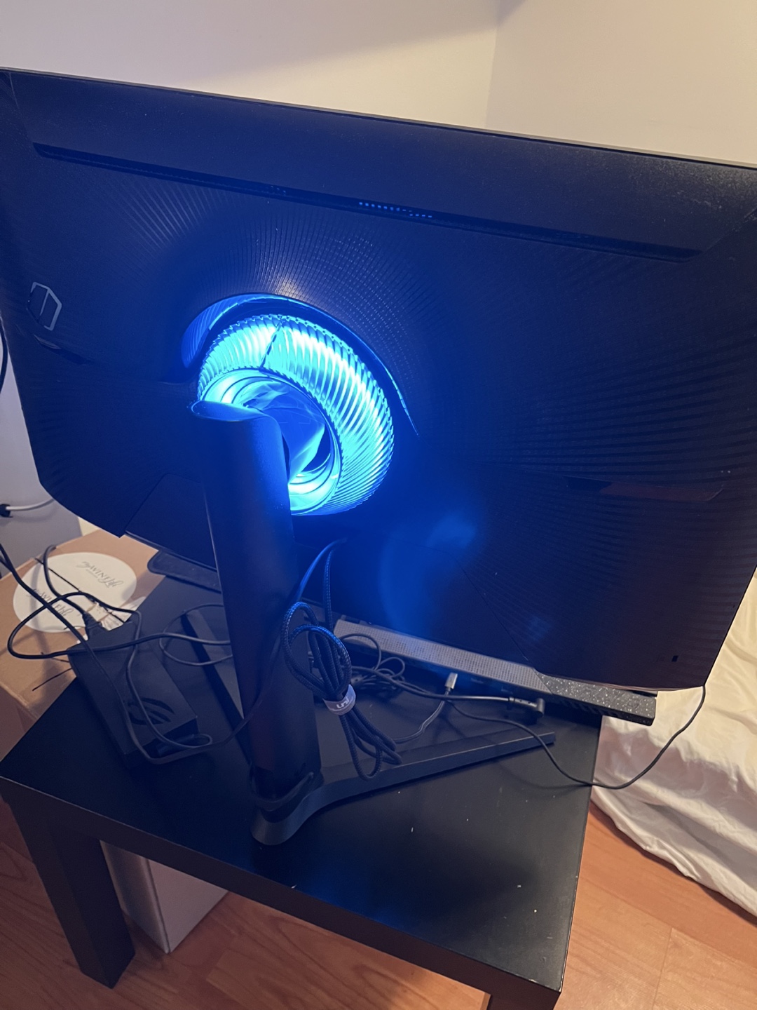 Samsung Odyssey G70A 28" 4K UHD Gaming Monitor - photo 4