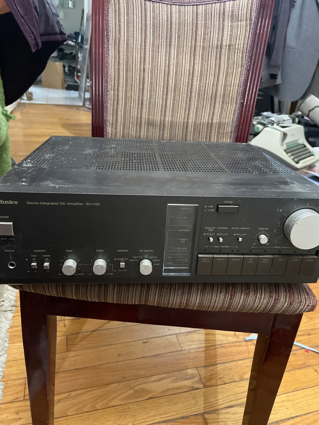 Technics SU-V6X Stereo Integrated DC Amplifier thumbnail