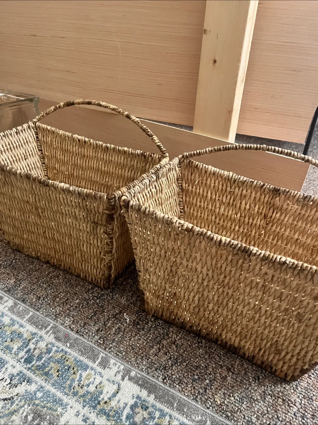 Set of Two Woven Seagrass Baskets thumbnail