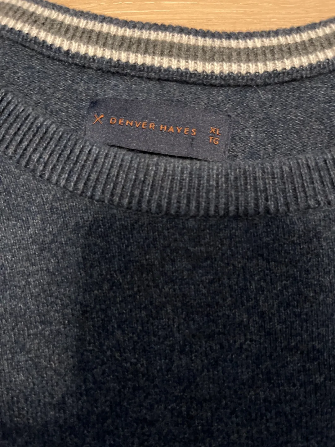 Men's Denver Hayes XL Sweater image indicator(2)