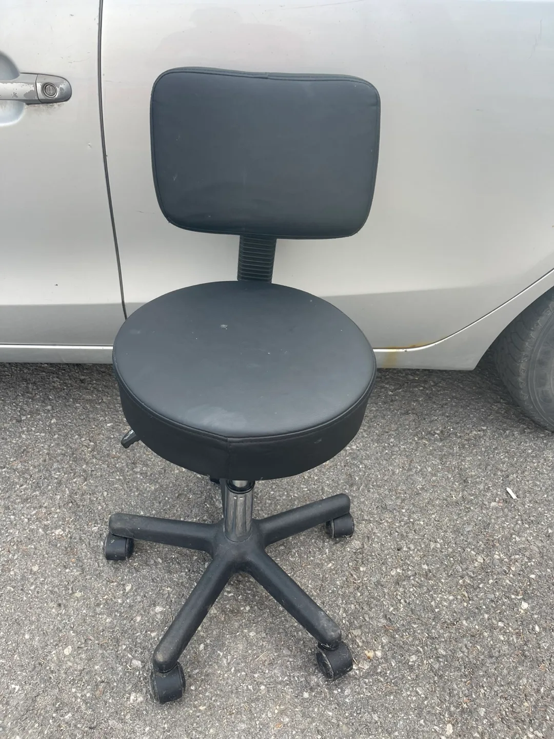 Black Rolling Salon Stool with Backrest thumbnail