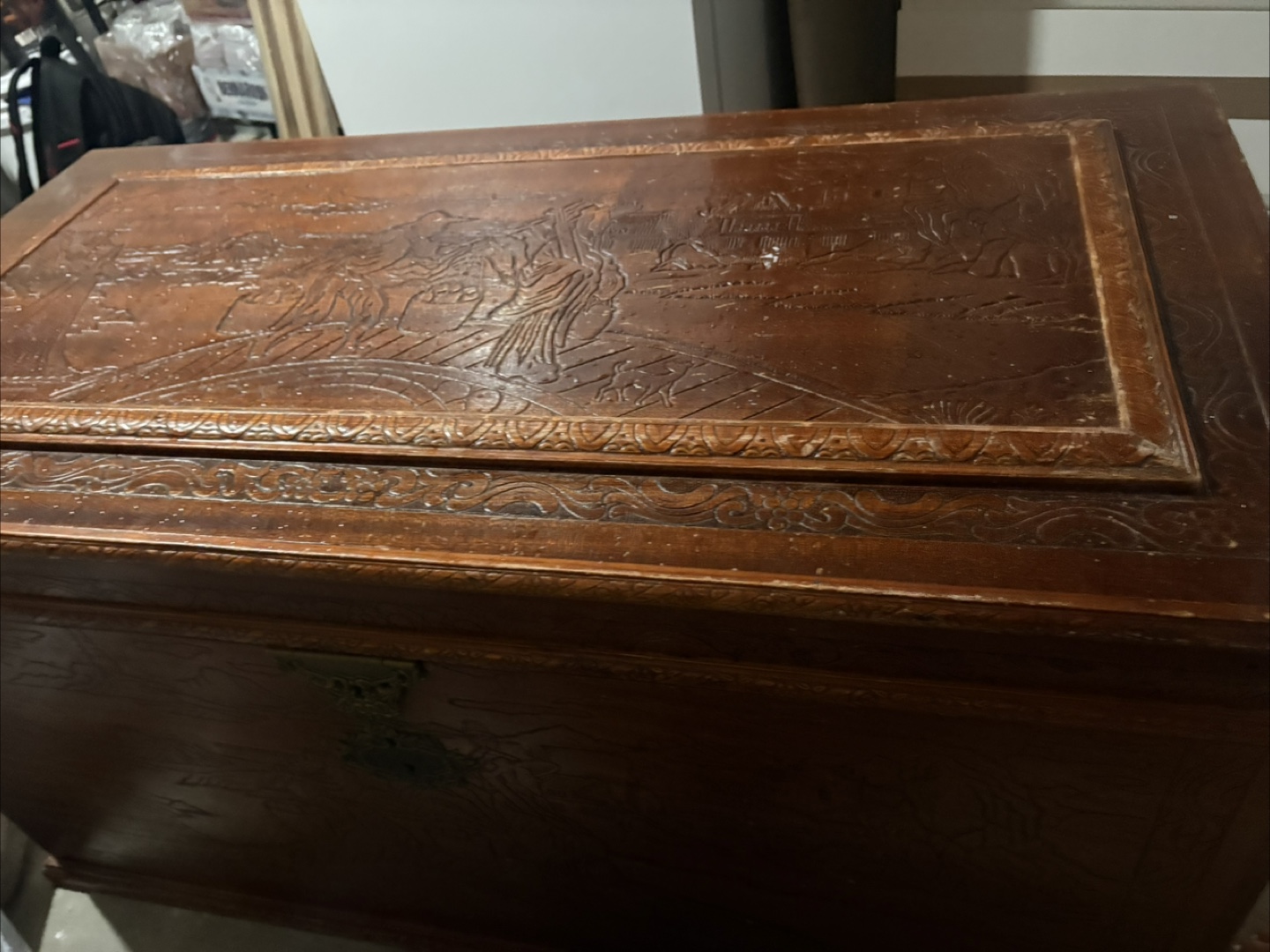 Vintage Wooden Storage Trunk PICKUP IN BEETON - photo 2