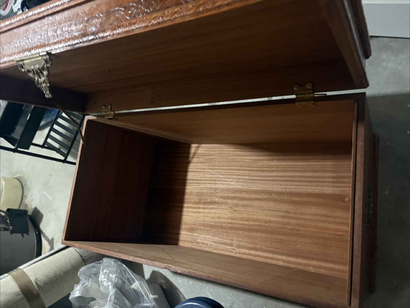 Vintage Wooden Storage Trunk PICKUP IN BEETON - photo 3