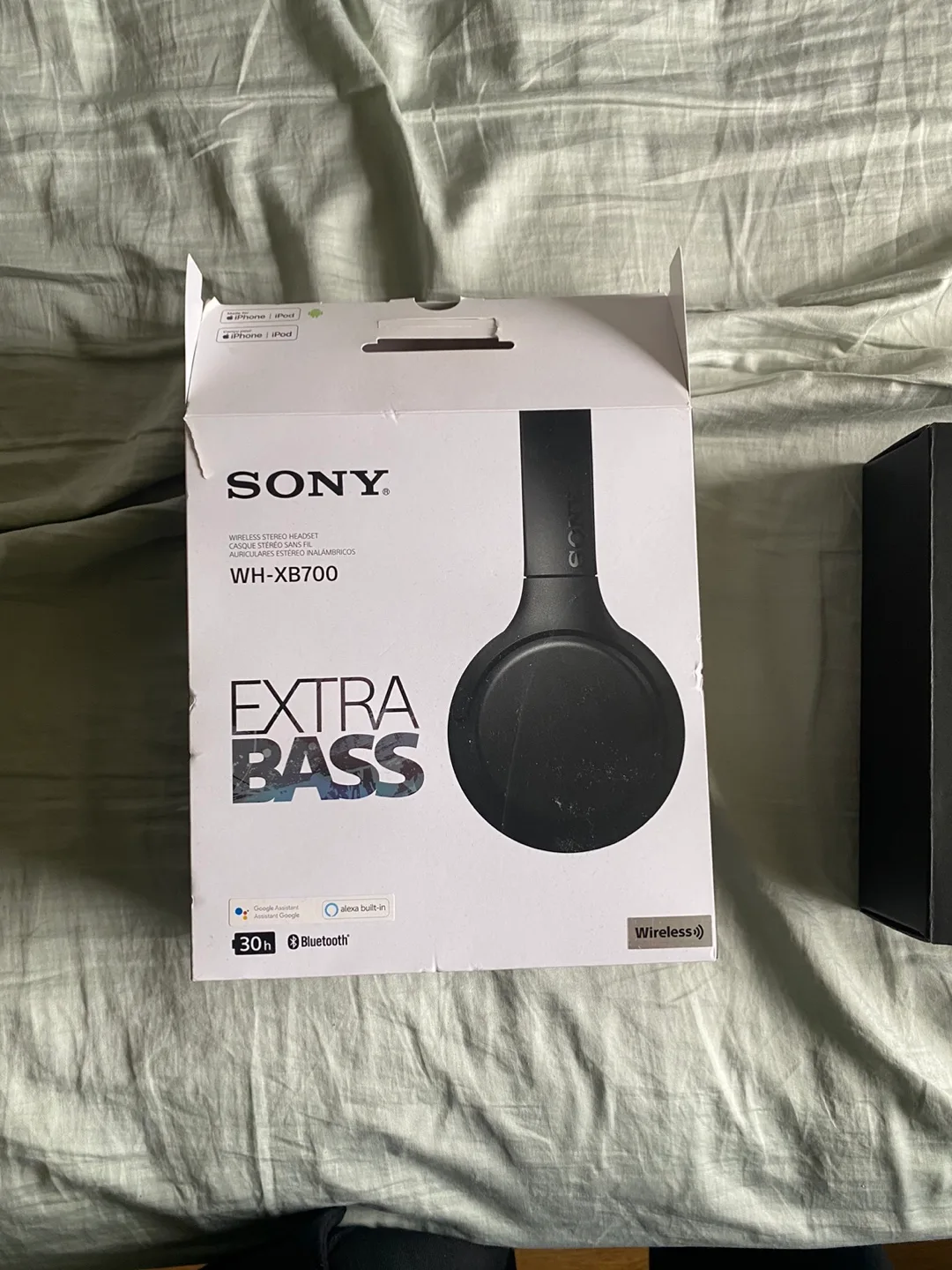 Sony WH-XB700 Wireless Extra Bass Headphones - Black image indicator(5)