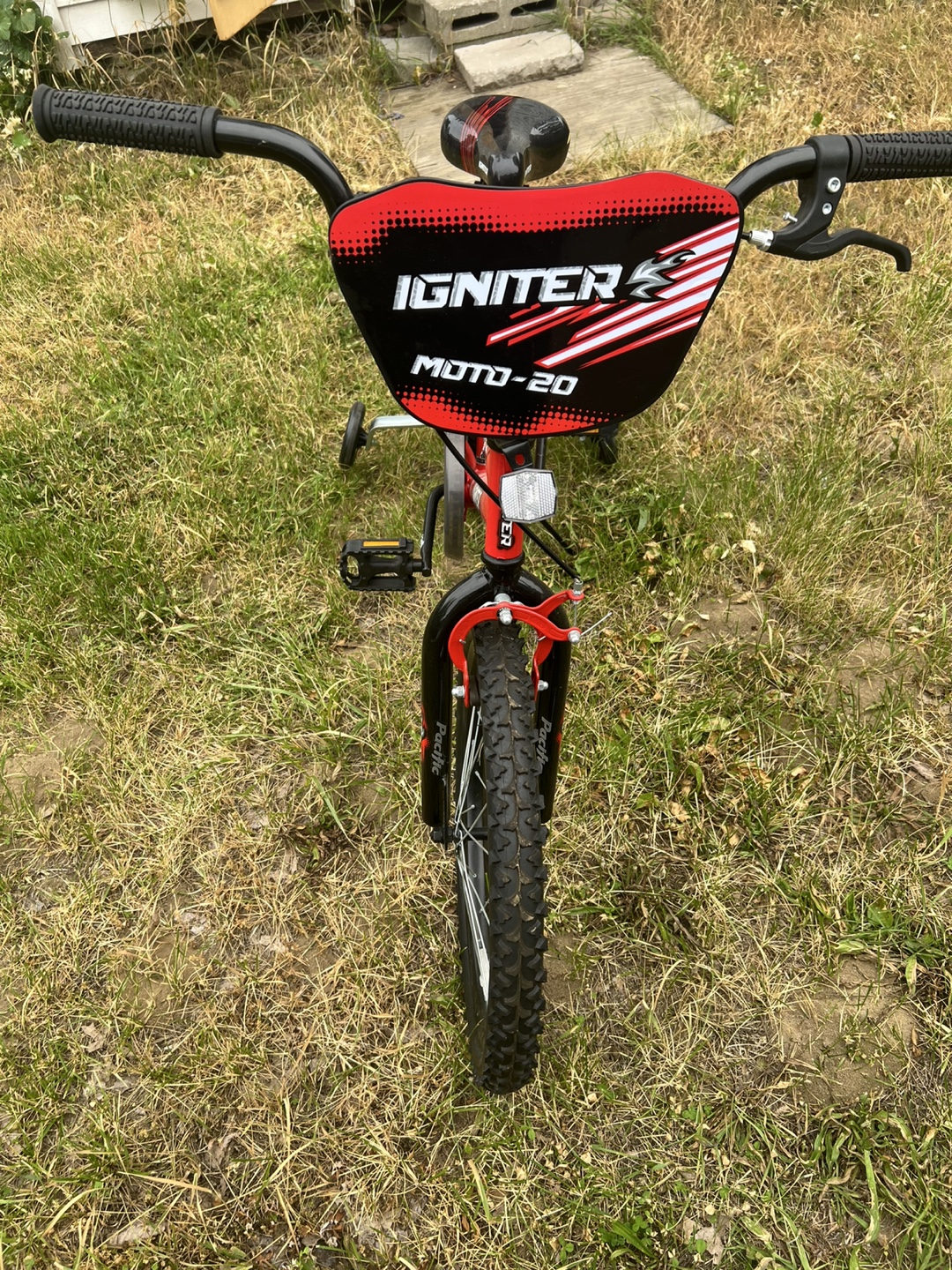 Igniter Moto-20 Kids Bike with Training Wheels - photo 3