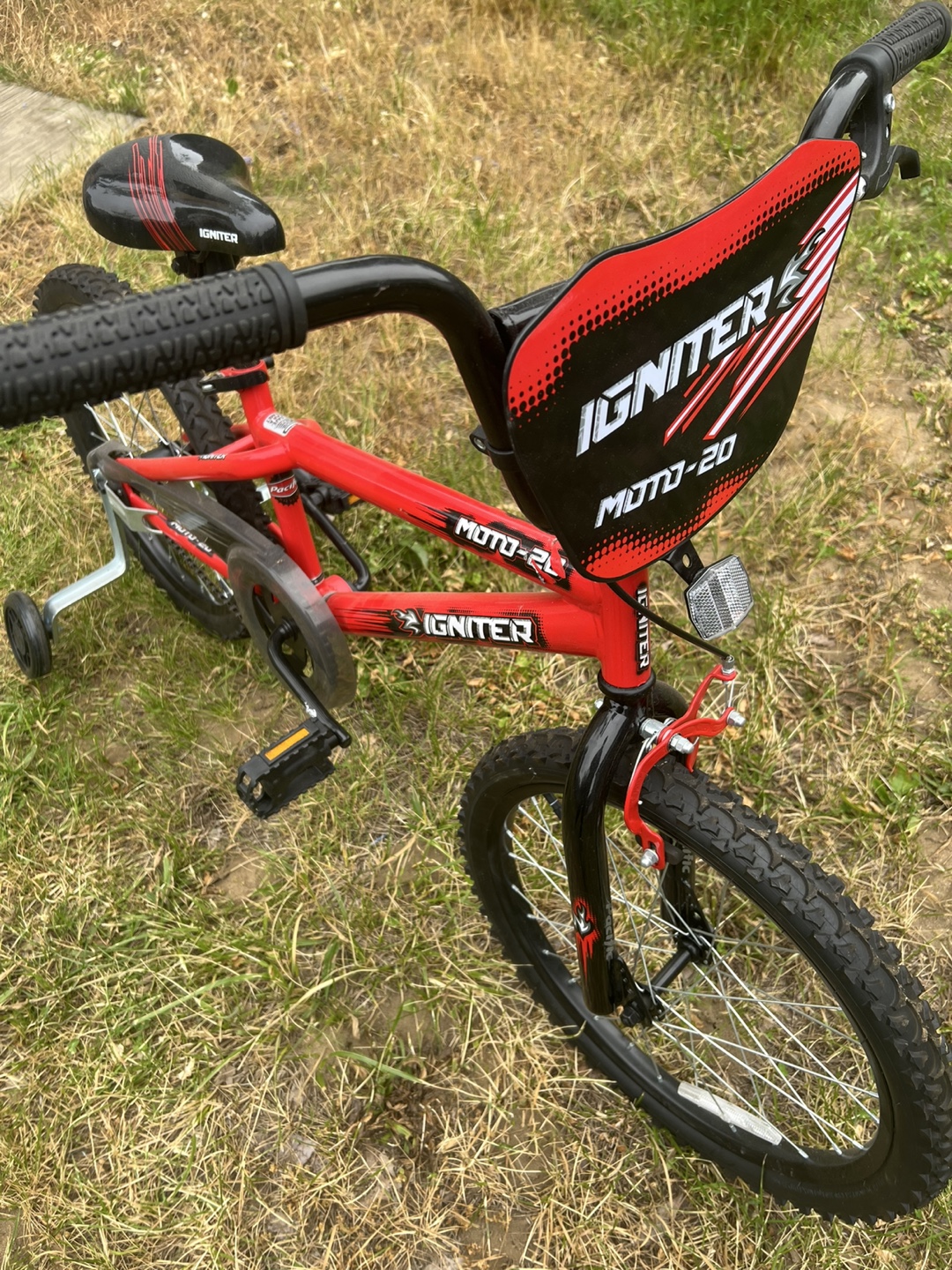 Igniter Moto-20 Kids Bike with Training Wheels - photo 5
