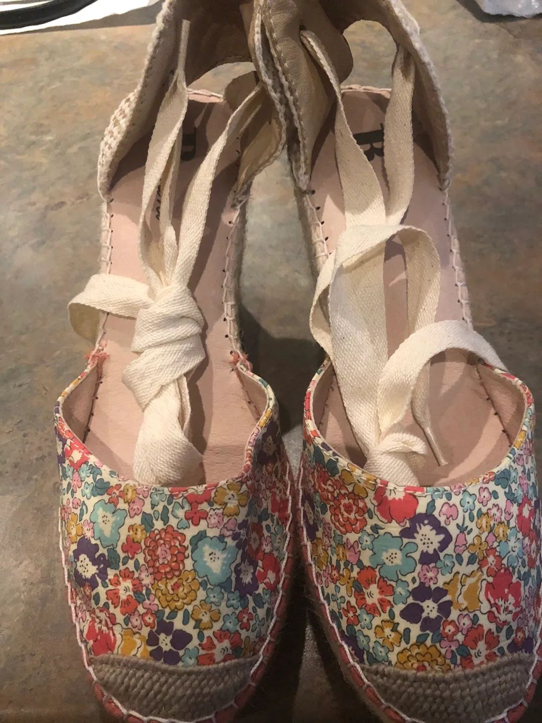Women's Browns Floral Espadrille Wedges - Size 39 image indicator(3)