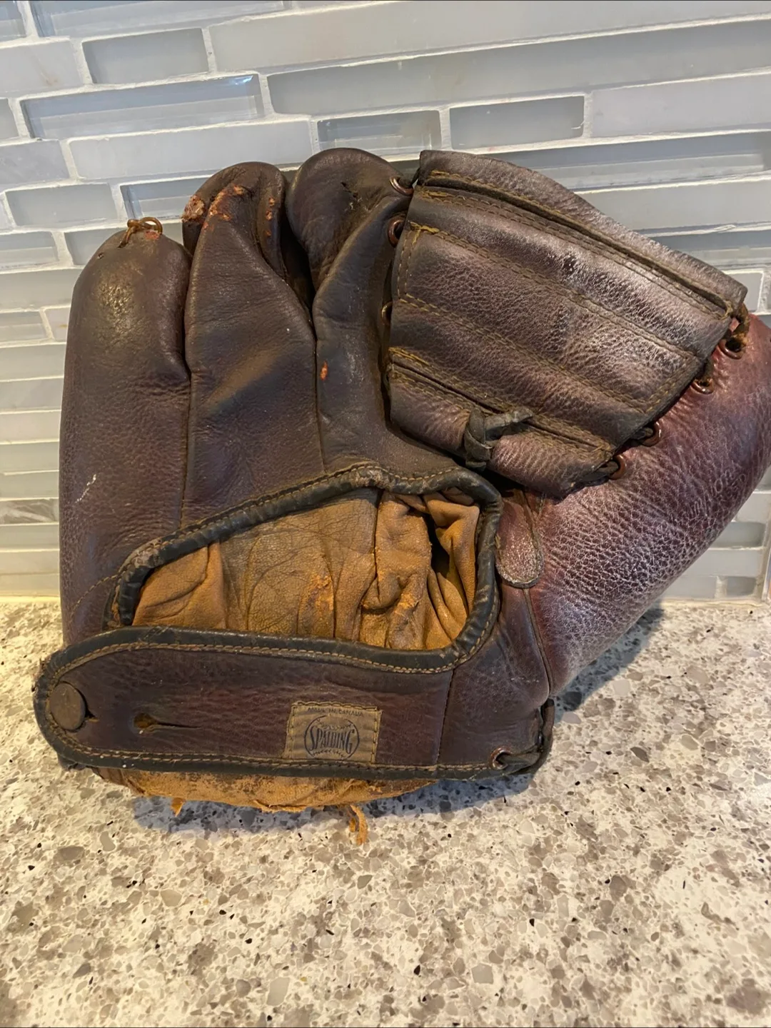 Vintage Spalding Baseball Glove thumbnail